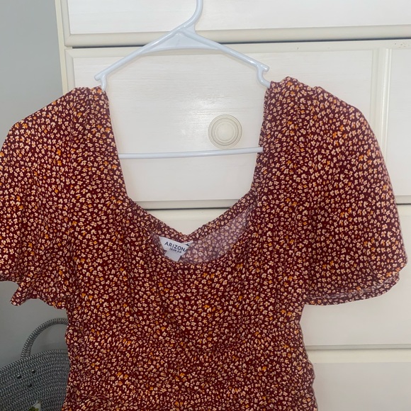 Floral top - Picture 2 of 3